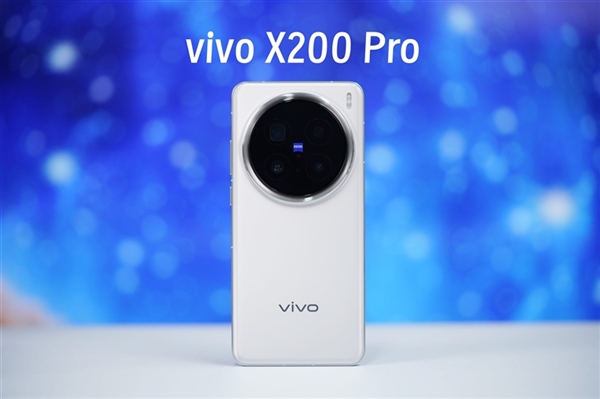 天玑9400助力vivo X200 Pro成安卓影像天花板：灭霸级长焦无人能敌