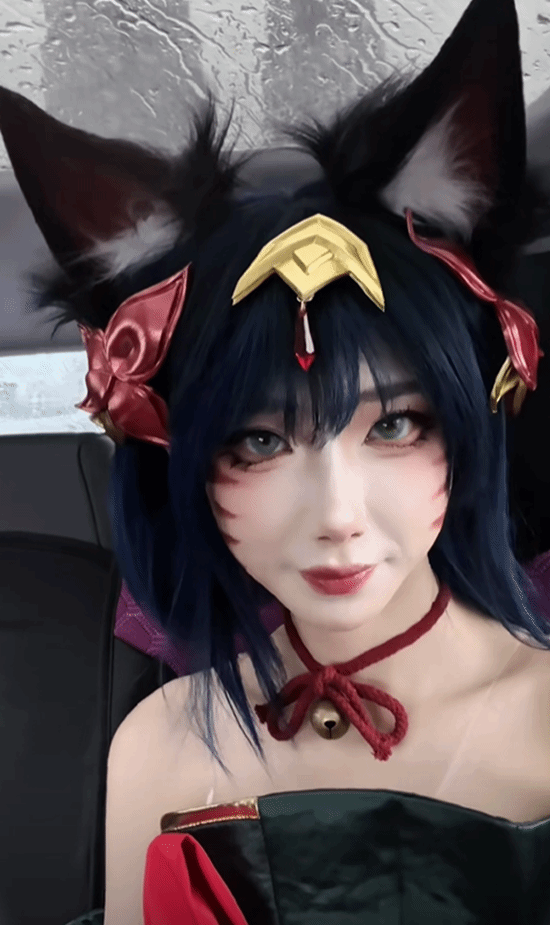 LPL新美女主持惊艳亮相 前SHY48女团成员！