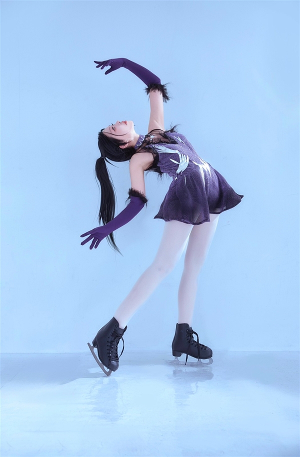 日本性感小姐姐Cos尼尔2B:非常吸睛